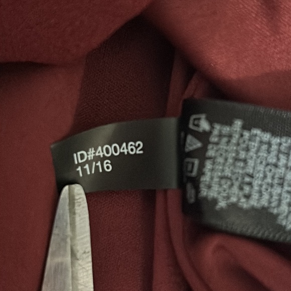 Express Lace Dress - Picture 9 of 15